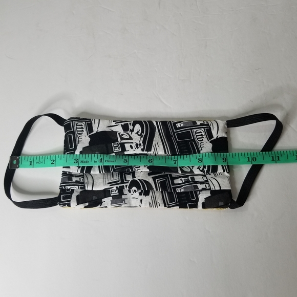 4/$15 Star Wars R2D2 Face Mask - Picture 2 of 5